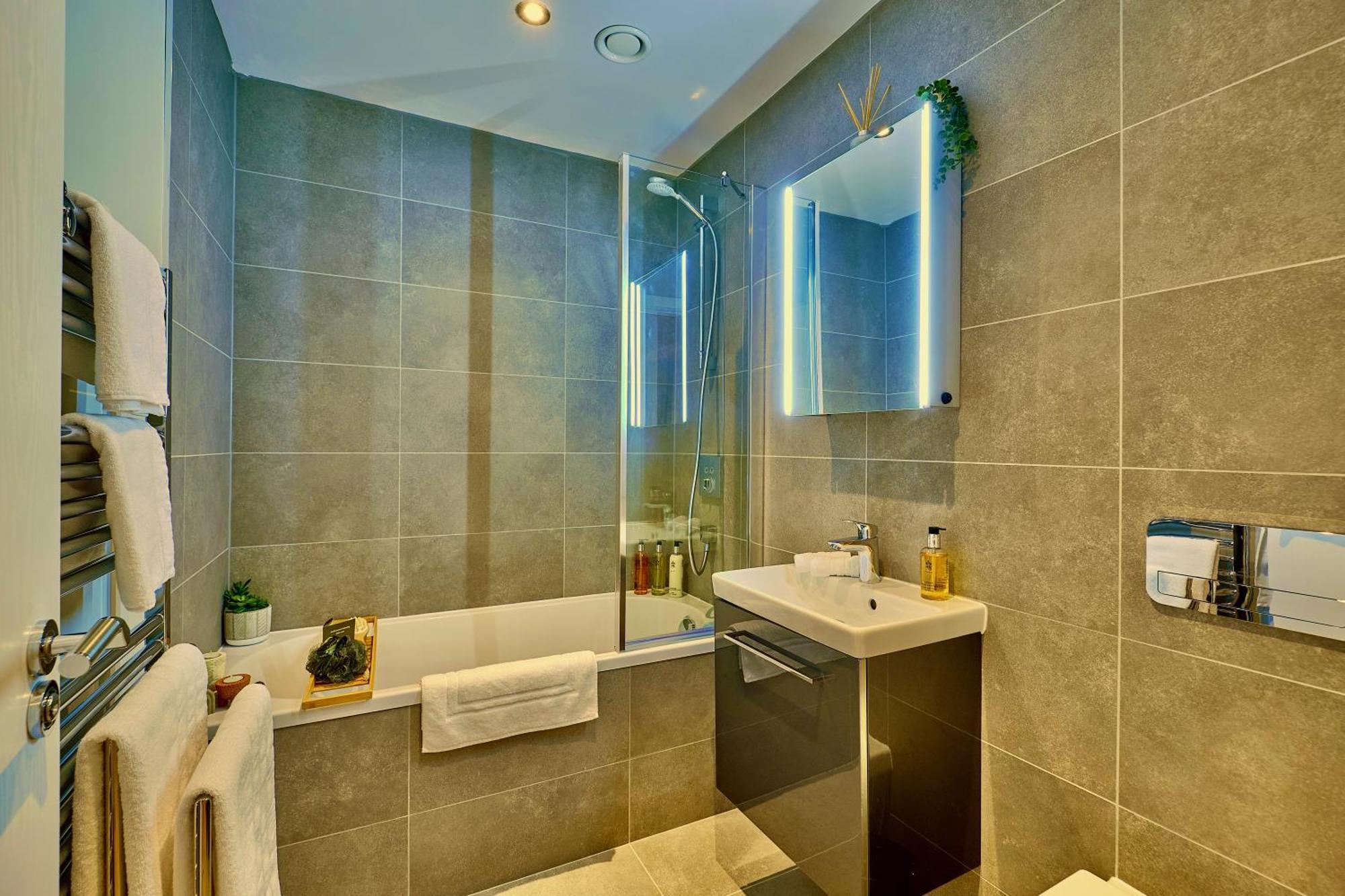 Lambert House Apartment Harrogate Bagian luar foto