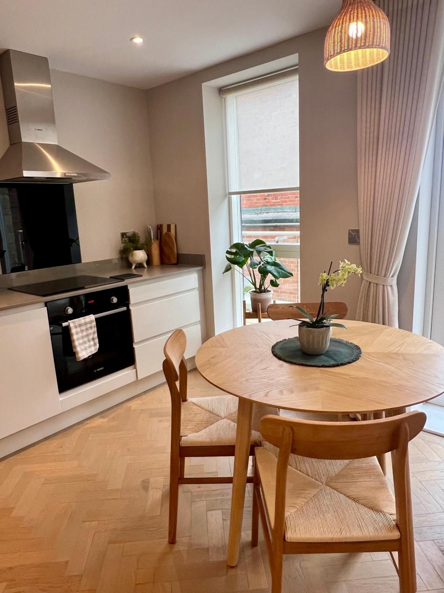 Lambert House Apartment Harrogate Bagian luar foto